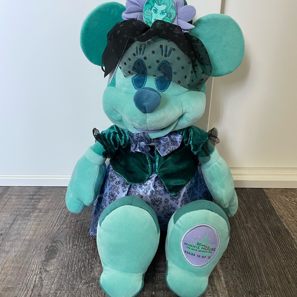 Minnie Mouse The Main Attraction Haunted Mansion Plush